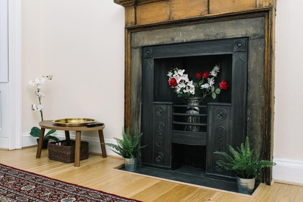 Apartamento Charm & Character On Historic Rose Street Edimburgo Exterior foto